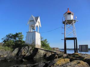 Klokka og fyret på Figgeskjær