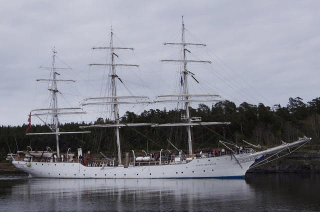 Christian Radich i sundet, fotograf Grethe Halvorsen, Langesund