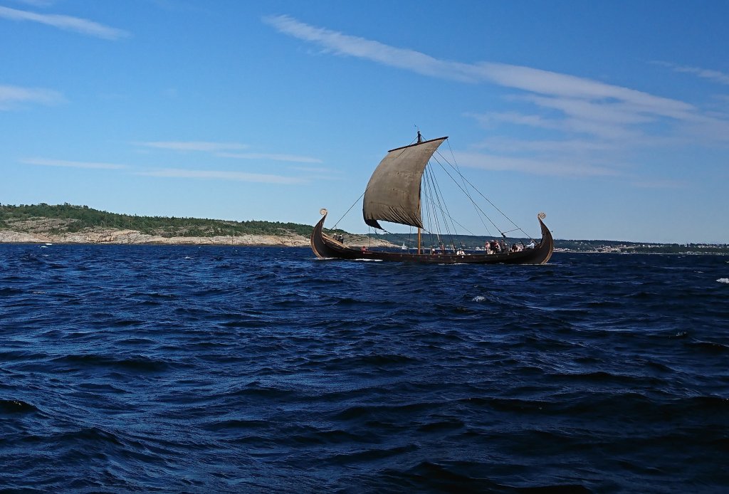 Vikingskip i Gamle Langesund